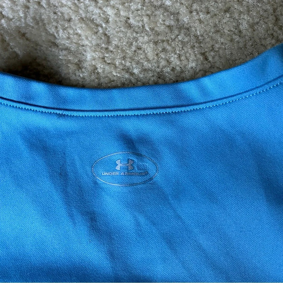 Under Armour Women’s Blue V-Neck Muscle Tank Top - Size S - EUC - 100% Polyester - Picture 5 of 7
